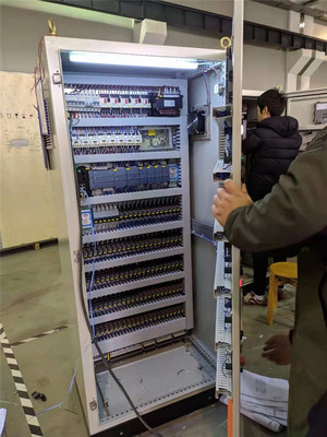 馬坑鐵礦控制柜調試發貨與電氣安裝服務全流程解析